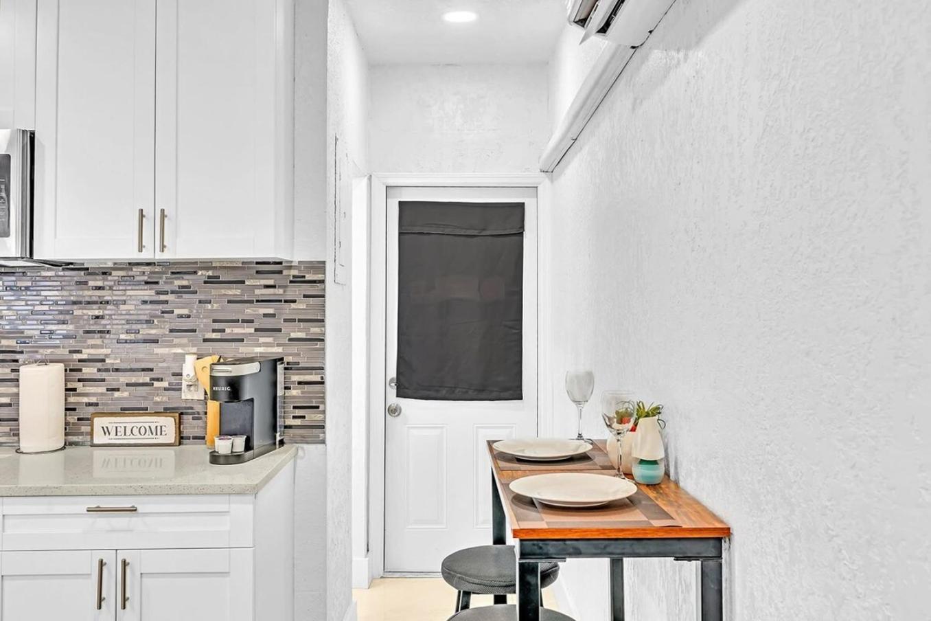 Boutique One Bdrm Close To Aventura Mall & Beach Hallandale Beach Exterior foto